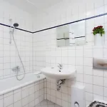The Danziger, 2 Unique Roof Units In Prenzlauerberg, Group & Family Friendly, From 2 Up To 7 Guests Apartman