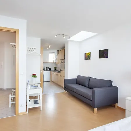 Apartmán The Danziger, 2 Unique Roof Units In Prenzlauerberg, Group & Family Friendly, From 2 Up To 7 Guests