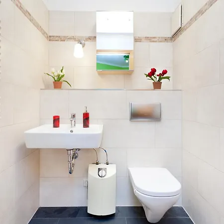 Apartment The Danziger, 2 Unique Roof Units In Prenzlauerberg, Group & Family Friendly, From 2 Up To 7 Guests Berlin