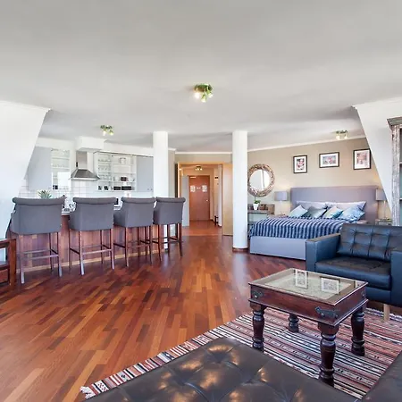 The Danziger, 2 Unique Roof Units In Prenzlauerberg, Group & Family Friendly, From 2 Up To 7 Guests Berlín