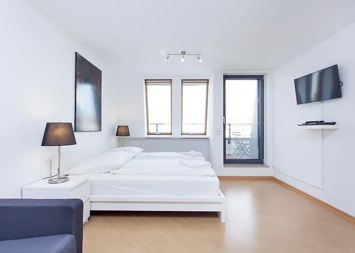 The Danziger, 2 Unique Roof Units In Prenzlauerberg, Group & Family Friendly, From 2 Up To 7 Guests Lägenhet Berlin