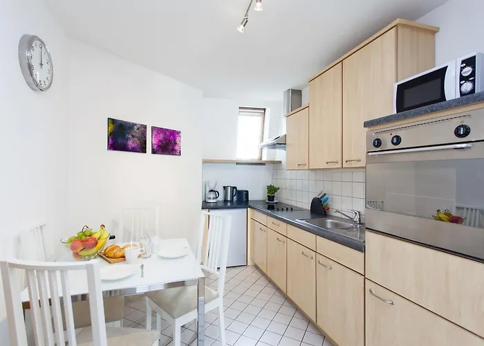 아파트 The Danziger, 2 Unique Roof Units In Prenzlauerberg, Group & Family Friendly, From 2 Up To 7 Guests 베를린